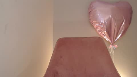 Mila  online show from 30, 1, 2025