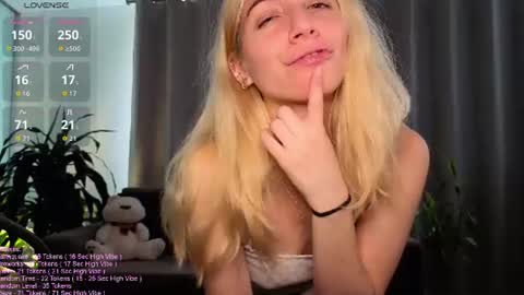 Snapshot of _littlesammy chatting on 15, 6, 2026 Sammy online show from 15, 6, 2026