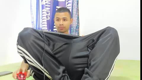 _logan_colton_ online show from 20, 11, 2025