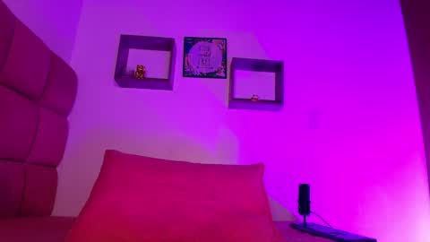 Lorrayne online show from 13, 1, 2025