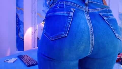 Lorrayne online show from 31, 10, 2025