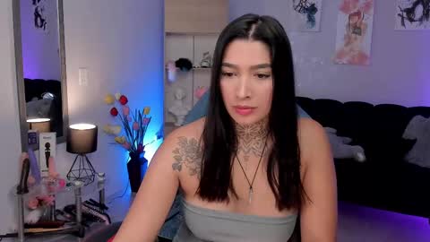  Laura  Independent Model  online show from 12, 2, 2025