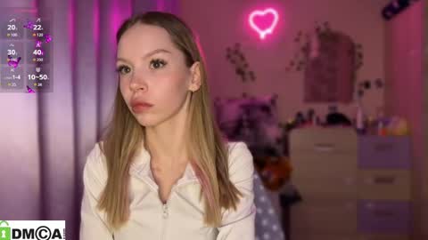 Snapshot of _love_me_again chatting on 12, 10, 2025 Katie online show from 12, 10, 2025