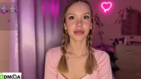 Snapshot of _love_me_again chatting on 20, 10, 2025 Katie online show from 20, 10, 2025