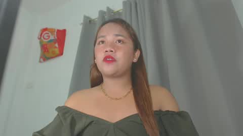 Snapshot of _lovelyyan69_ chatting on 6, 3, 2025 _lovelyyan69_ online show from 6, 3, 2025