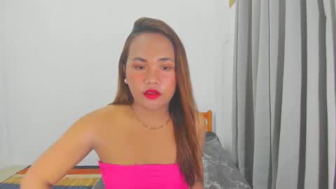 Snapshot of _lovelyyan69_ chatting on 7, 3, 2025 _lovelyyan69_ online show from 7, 3, 2025