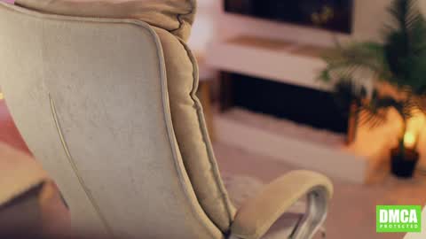 Snapshot of _lovly chatting on 2, 4, 2026 Melanie online show from 2, 4, 2026