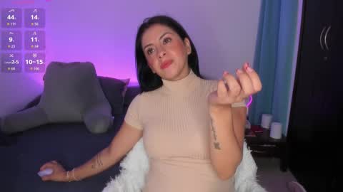 Snapshot of _lucianapalmer chatting on 13, 11, 2025 online show from 13, 11, 2025