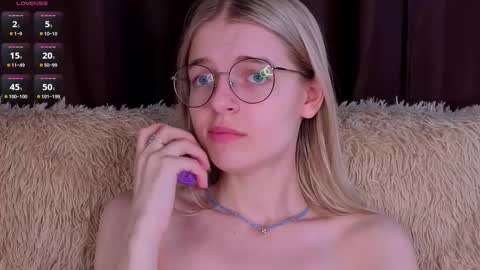 Monica online show from 28, 11, 2025