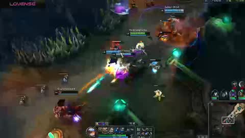 Snapshot of _lucyx__ chatting on 17, 3, 2026 Queen. Help me reach 100 thumbs up online show from 17, 3, 2026