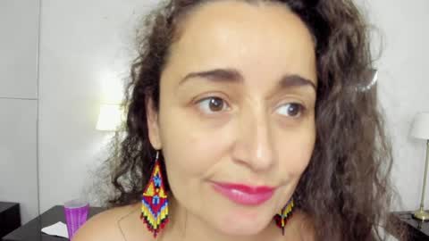  luna  sweet  online show from 27, 1, 2025