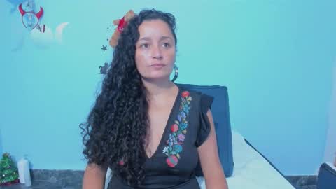 Snapshot of _luna__sweet_ chatting on 21, 11, 2025 luna sweet online show from 21, 11, 2025