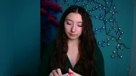 Luna online show from 12, 10, 2025