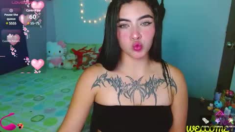 luna torres online show from 4, 3, 2025