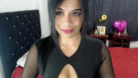 QUEEN online show from 12, 11, 2025