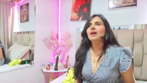 _marcela__ online show from 11, 5, 2026