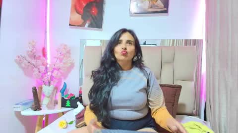_marcela__ online show from 13, 5, 2026