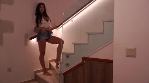 Marie -   -25 discount online show from 3, 10, 2025