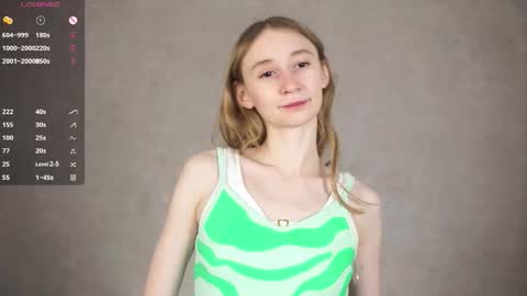  Gwen  online show from 12, 9, 2025