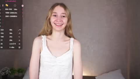  Gwen  online show from 23, 9, 2025