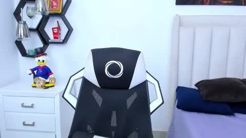 _matthew_santos_ online show from 29, 1, 2025