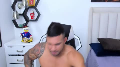 _matthew_santos_ online show from 2, 2, 2025