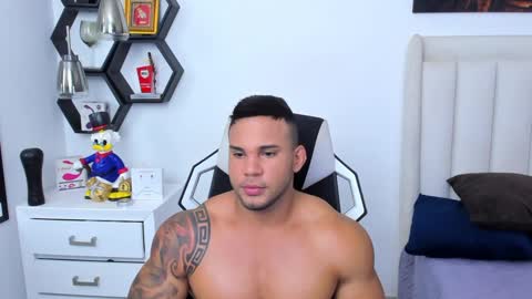 _matthew_santos_ online show from 12, 2, 2025