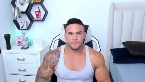 _matthew_santos_ online show from 23, 2, 2025