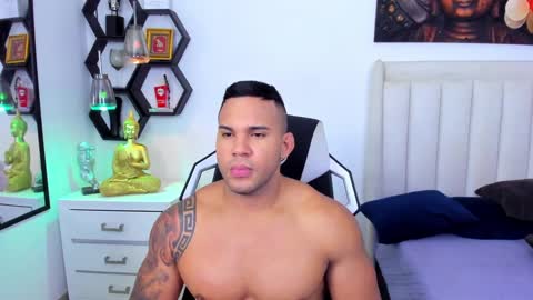 _matthew_santos_ online show from 15, 9, 2025