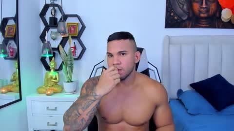 _matthew_santos_ online show from 10, 10, 2025