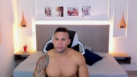 _matthew_santos_ online show from 11, 6, 2026