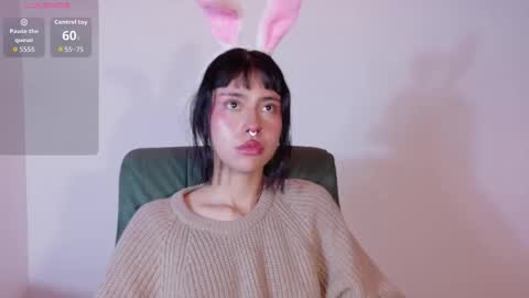 Mavis  online show from 27, 10, 2025