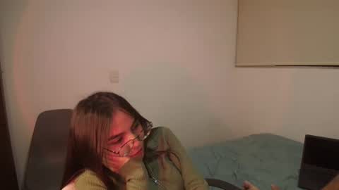 max and abby online show from 30, 4, 2026