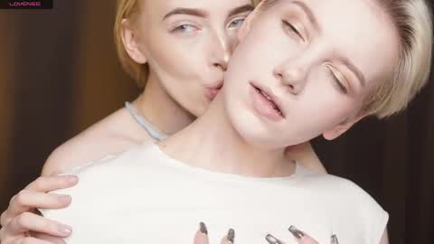 Elva and Kate  online show from 15, 5, 2026