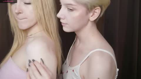 Elva and Kate  online show from 21, 5, 2026
