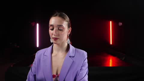 Snapshot of _meganmeow_ chatting on 8, 10, 2025  Saturday - start 2030-2130 GMT online show from 8, 10, 2025