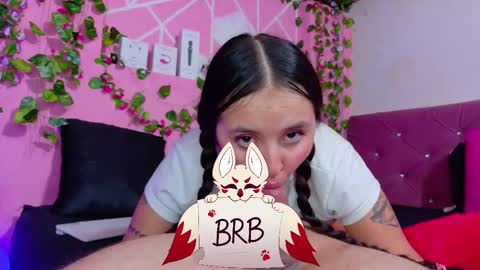  Mia y Mike  online show from 4, 10, 2025