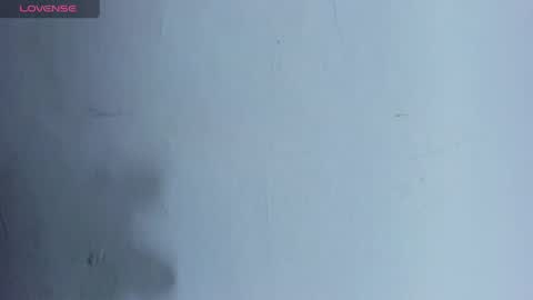 Snapshot of _mia_milf_ chatting on 5, 4, 2026 _mia_milf_ online show from 5, 4, 2026