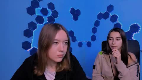 your Mila online show from 19, 12, 2025