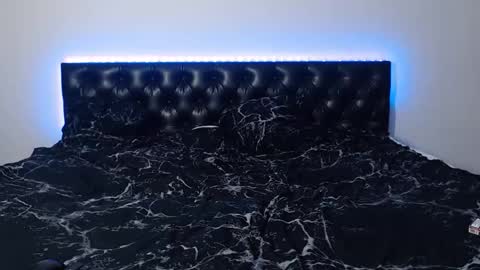 mikey and mia online show from 5, 11, 2025