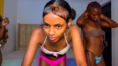 Mimi online show from 15, 3, 2026