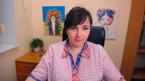 Snapshot of _miranda_sun chatting on 2, 3, 2025 Miranda online show from 2, 3, 2025