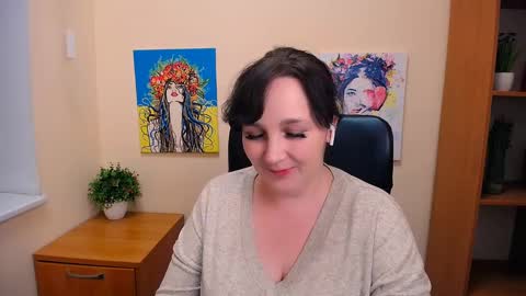 Snapshot of _miranda_sun chatting on 12, 3, 2025 Miranda online show from 12, 3, 2025