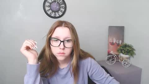 Snapshot of _miraterri_ chatting on 17, 2, 2025 Mira online show from 17, 2, 2025