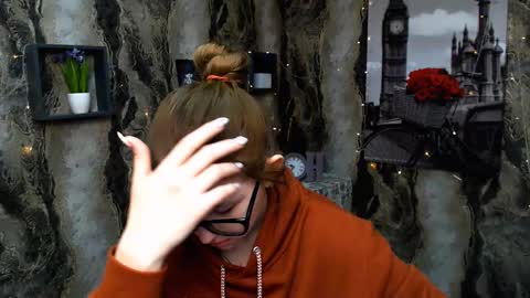 Snapshot of _miraterri_ chatting on 19, 2, 2025 Mira online show from 19, 2, 2025