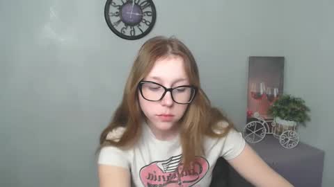 Snapshot of _miraterri_ chatting on 24, 2, 2025 Mira online show from 24, 2, 2025