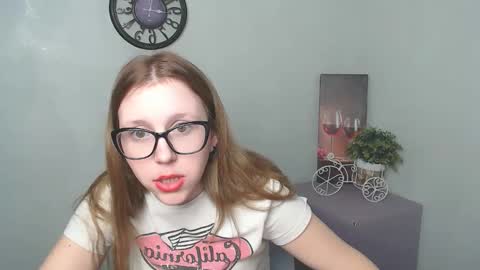 Snapshot of _miraterri_ chatting on 24, 2, 2025 Mira online show from 24, 2, 2025