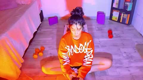 karoline uwu online show from 14, 10, 2025