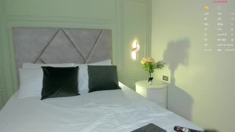 Snapshot of _miss_kimm chatting on 11, 11, 2025 kimberley cruz online show from 11, 11, 2025