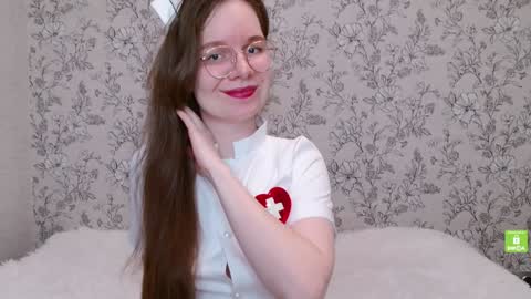 Snapshot of _mizuka_ chatting on 1, 2, 2025 mizuka online show from 1, 2, 2025
